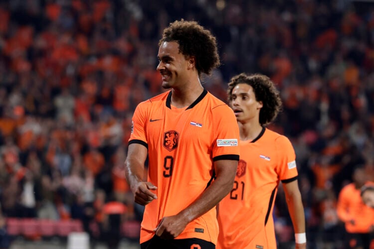 Niederländische Legende Van Hanegem: Zirkzee gehört zu den besten Stürmern
