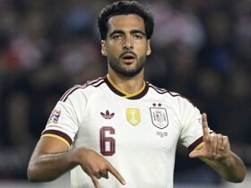 Croatia 1-2 Spain: Super sub Merino's brace seals comeback for visitors