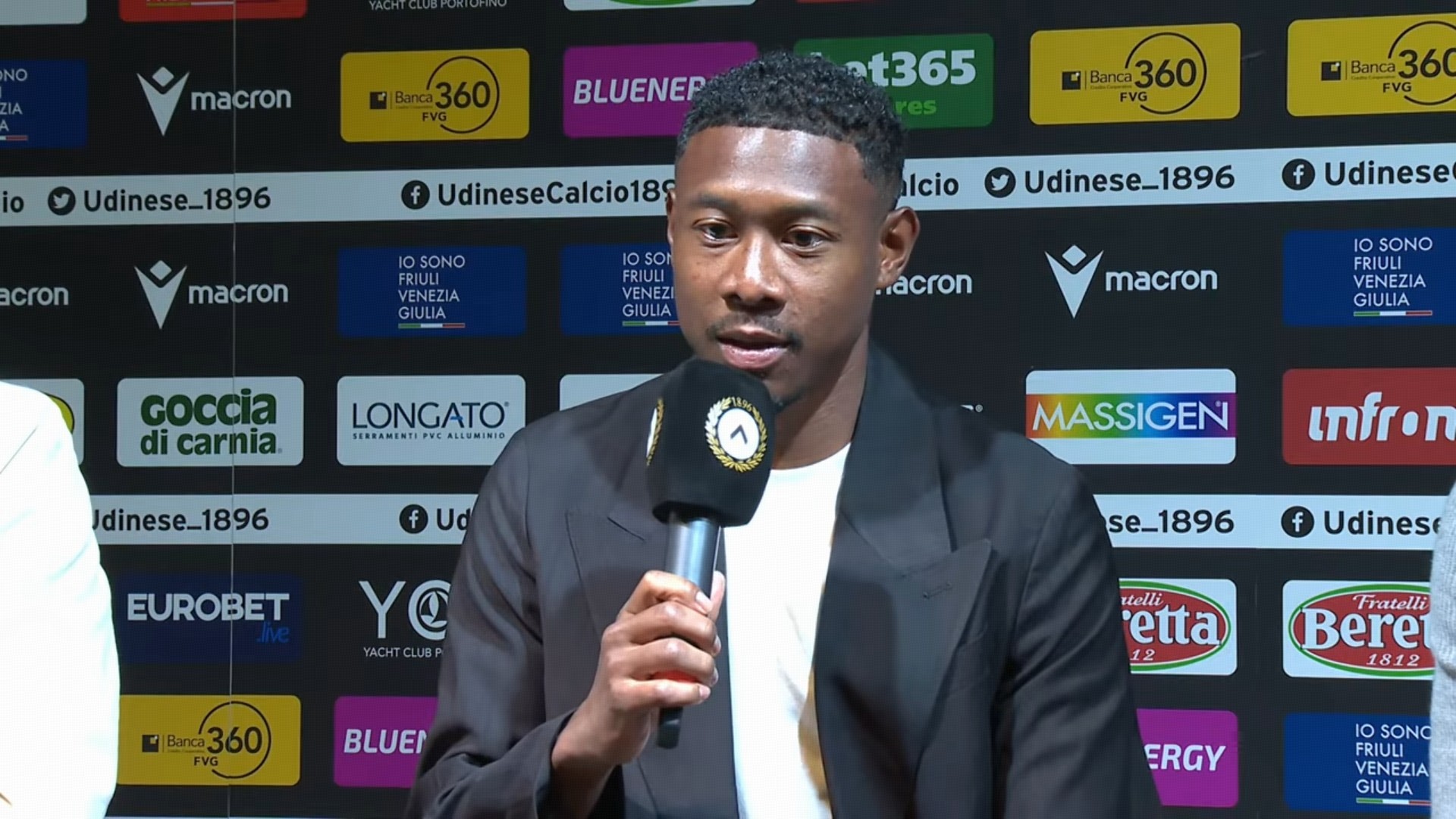 Alaba: Conversei sobre a Serie A com Modric, Ribéry e Arnautovic
