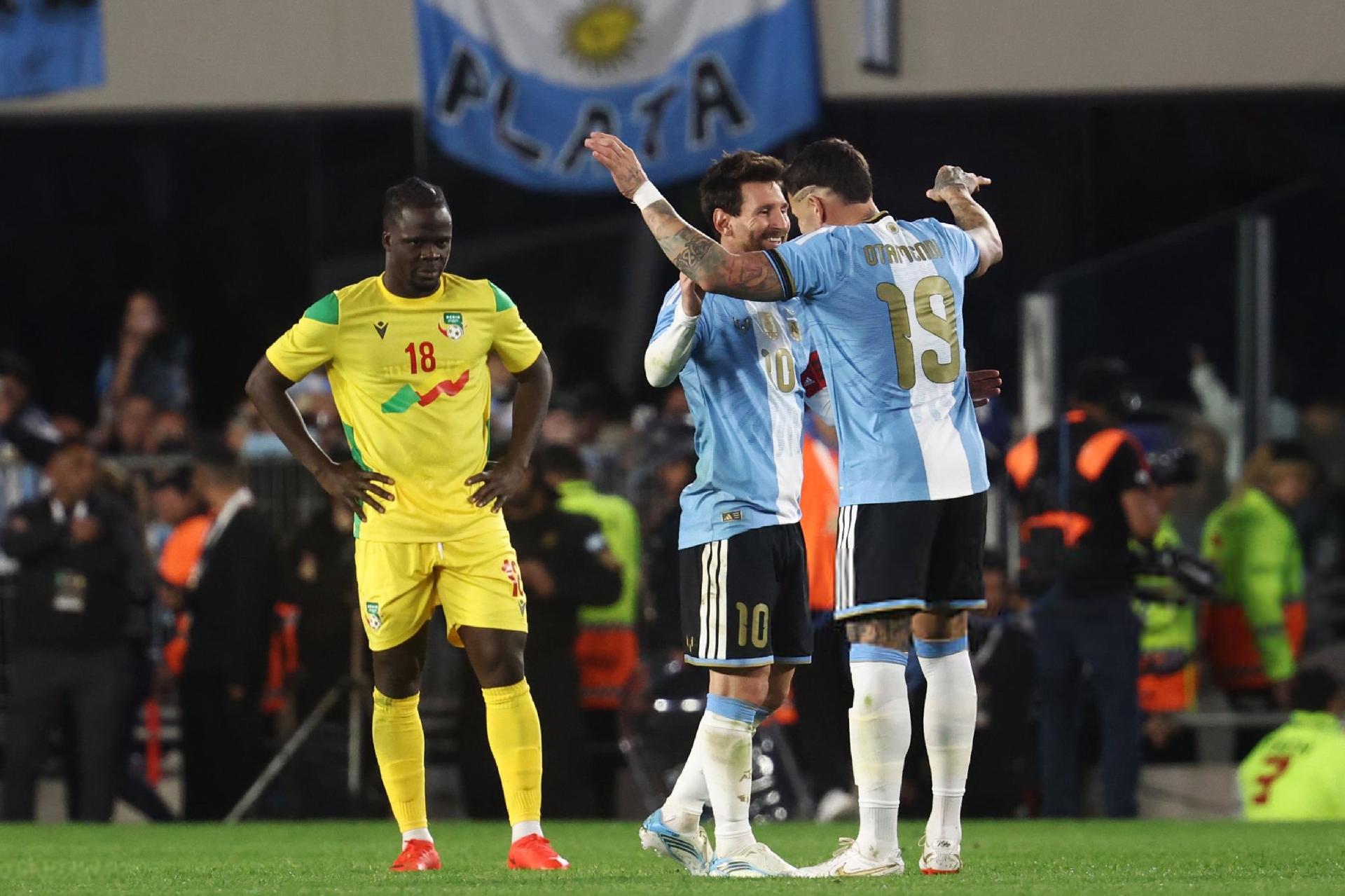 Messi debuts with number 18, scores first goal in number 19, assists ...
