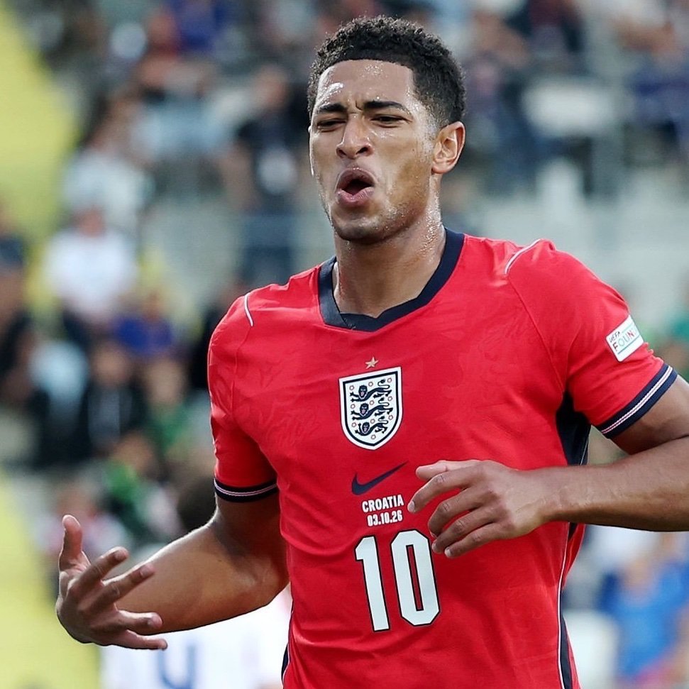 Un blogueur: Bellingham est le plus jeune joueur à disputer 60 matchs pour l'Angleterre