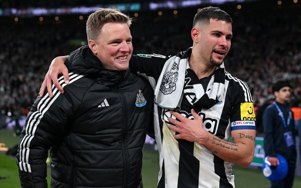 Fuentes: El traspaso de Guimarães es muy parecido al de Isak; si Newcastle rechaza al Arsenal, él también podría hacer huelga