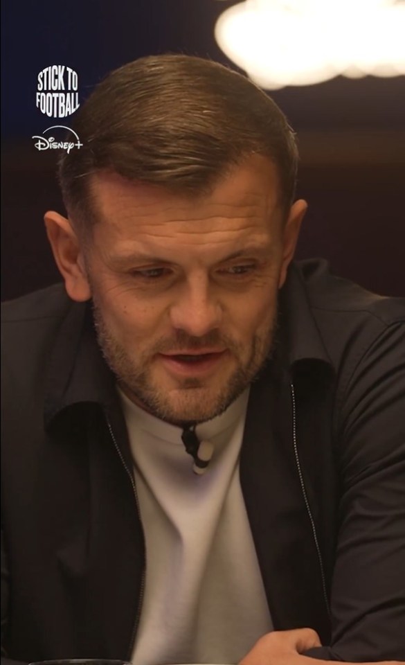 Wilshere se souvient d'une anecdote de l'équipe d'Angleterre : nous avons sauté d'un pont et flotté sur le Rhin à l'aube