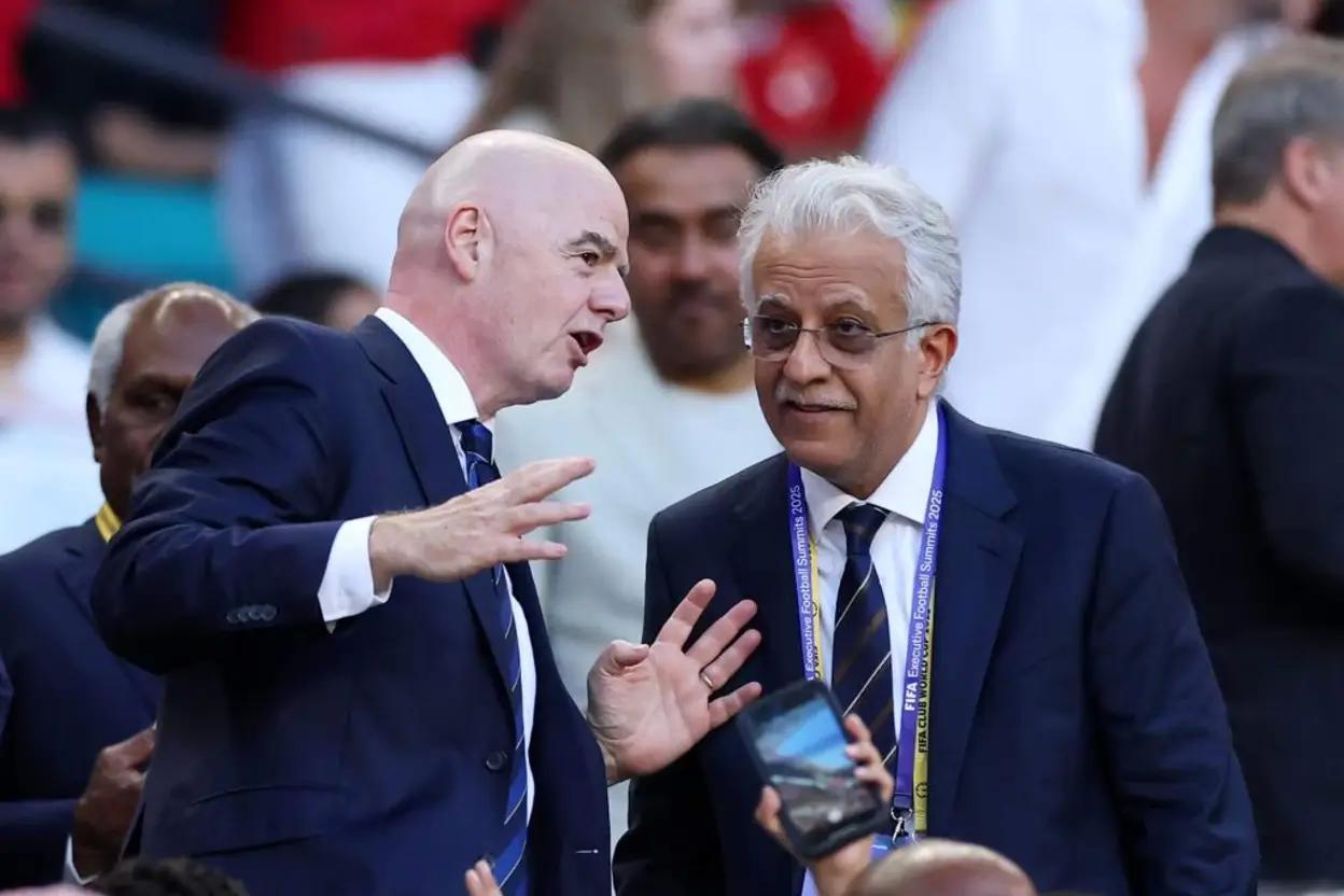 TA: FIFA-Vizepräsident Salman mildert Haltung gegenüber Infantino und bietet Unterstützung bei Reformen an