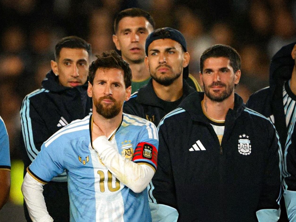 Paredes se despide de Messi: Un honor ser tu guerrero, la lealtad nunca se desvanece