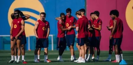 スポルト紙：バルセロナの代表選手全員がチームに合流、ラフィーニャのみ個別練習