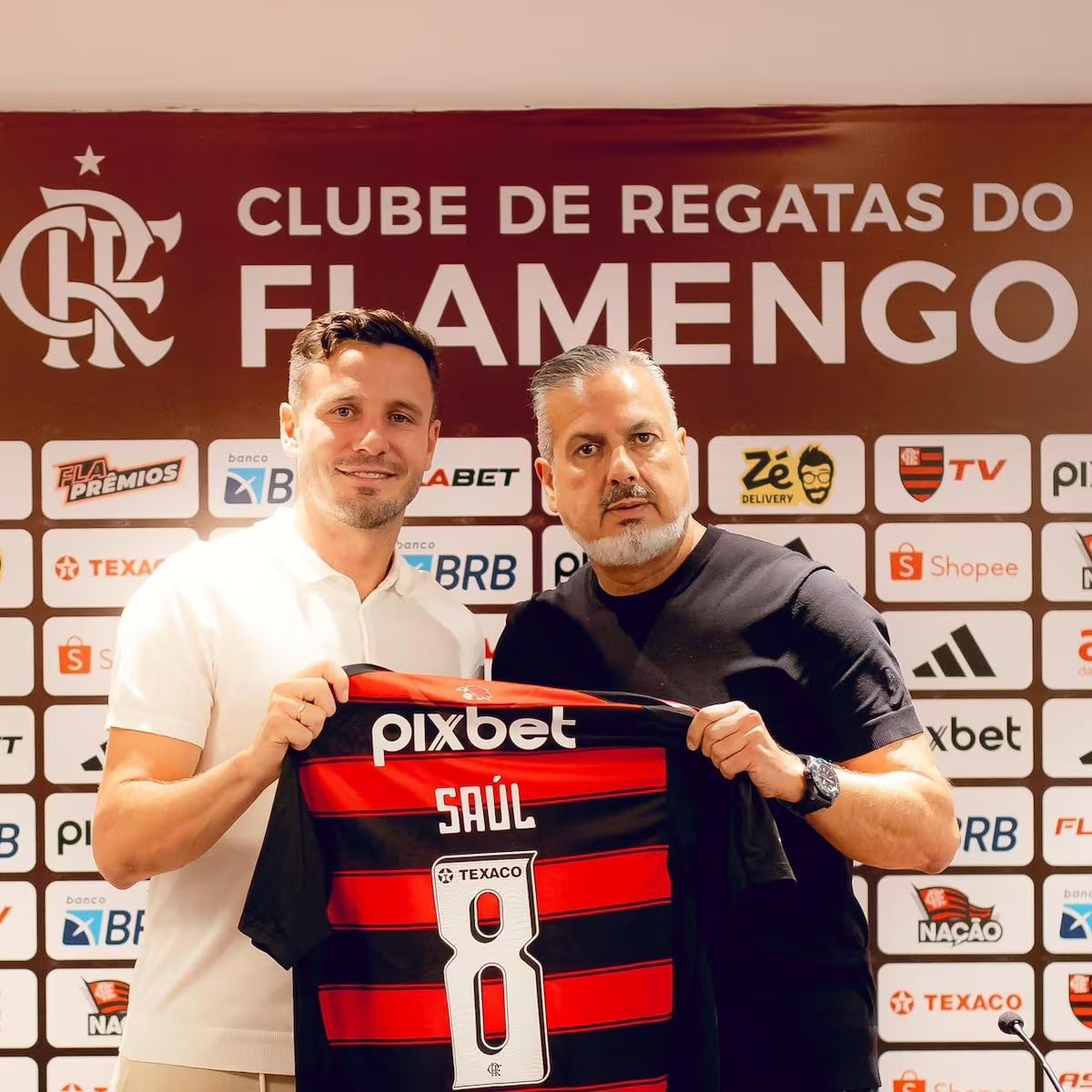 Boto: “Hubo dudas con Bernardo Silva por bajito...”