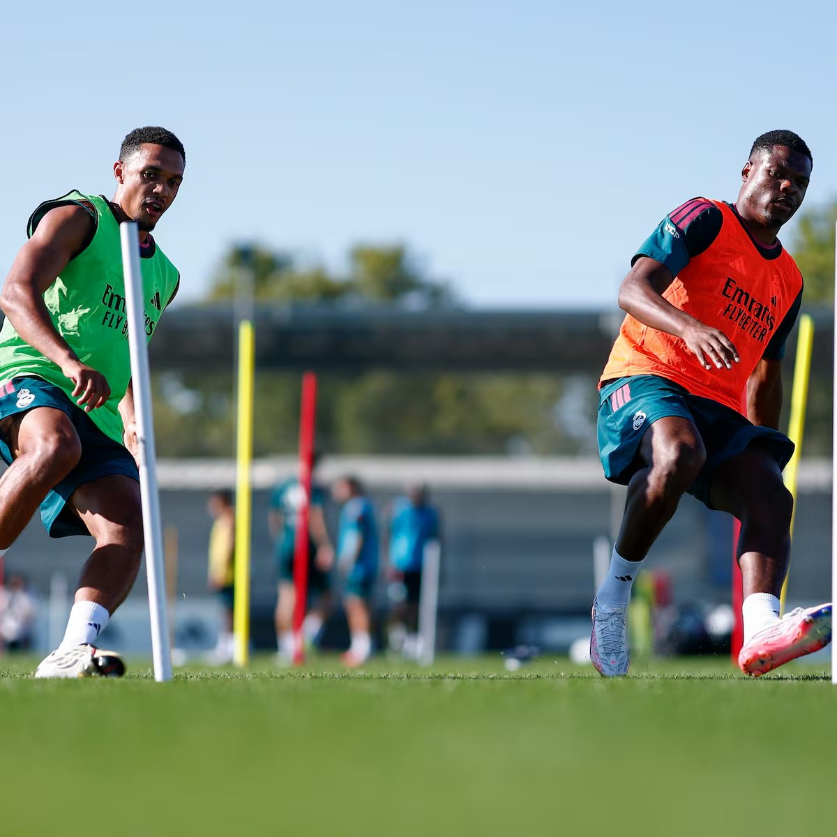 Alexander-Arnold and Dumfries return from international duty, intensifying right-back competition