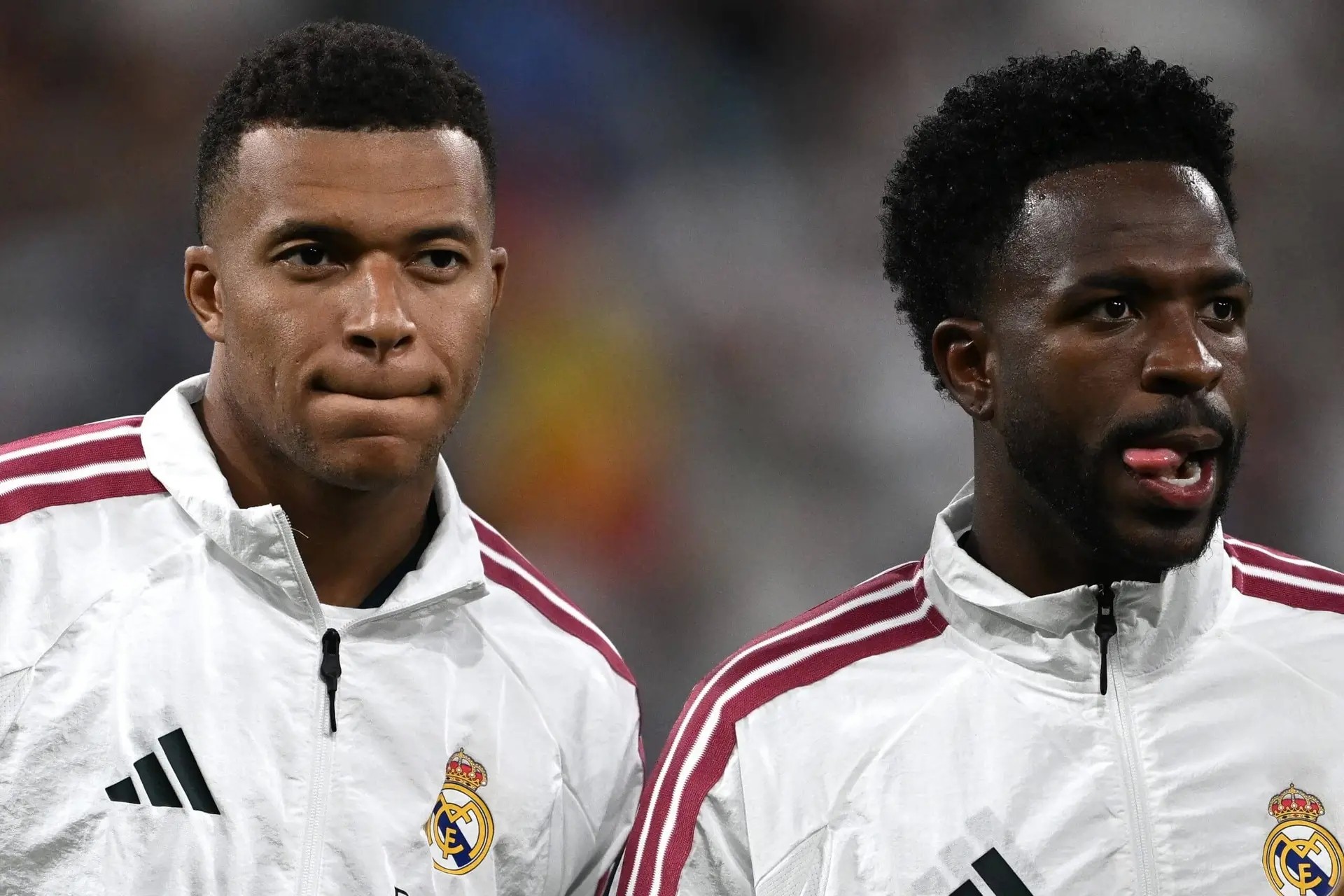 Insider: Vinicius e Mbappé si confrontano di nascosto, se uno non difende l'altro lo segue