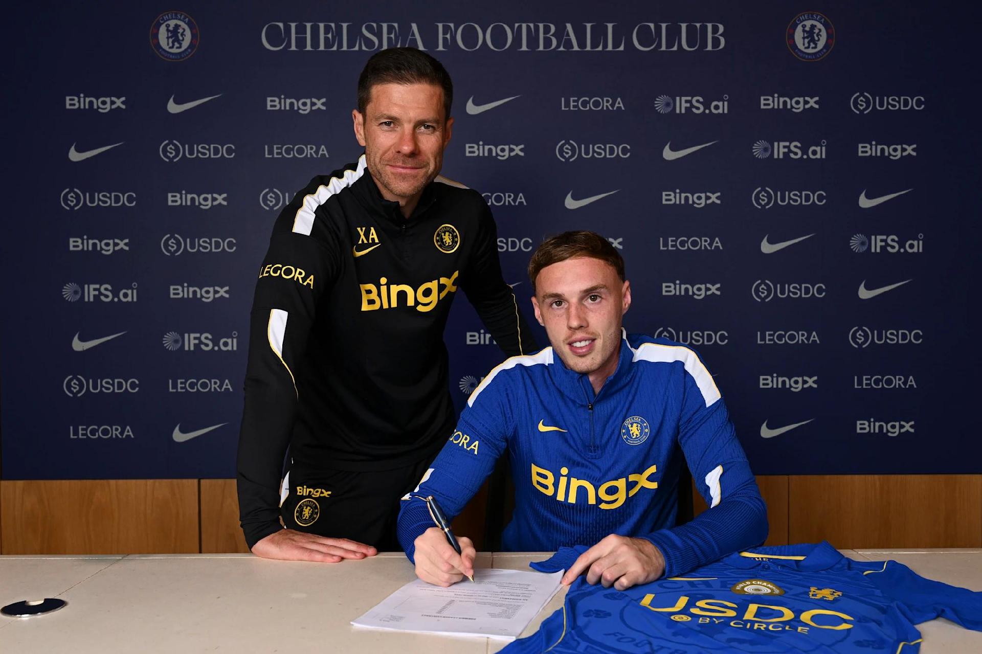 Oficial: Cole Palmer renueva con el Chelsea hasta 2034 con mejora salarial