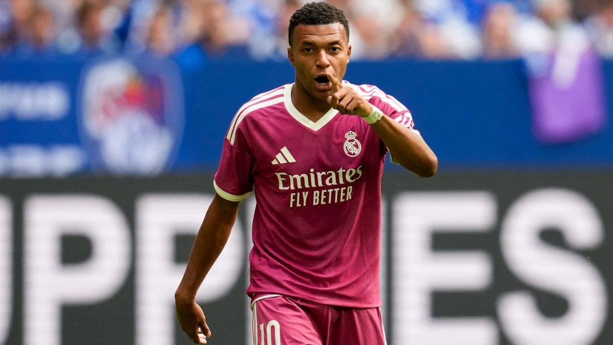 Sport: Mbappé estime ne pas recevoir suffisamment de soutien du Real Madrid pour le Ballon d'Or