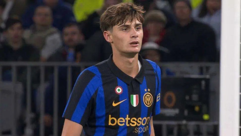 Inter Mailands U23-Verteidiger Bovio: Puyol ist mein Idol, das Trikot von Dumfries ist mir sehr wichtig