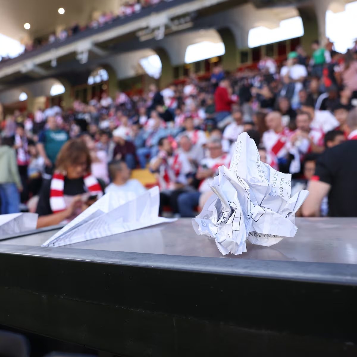 Vallecas podría ser clausurado de uno a tres partidos