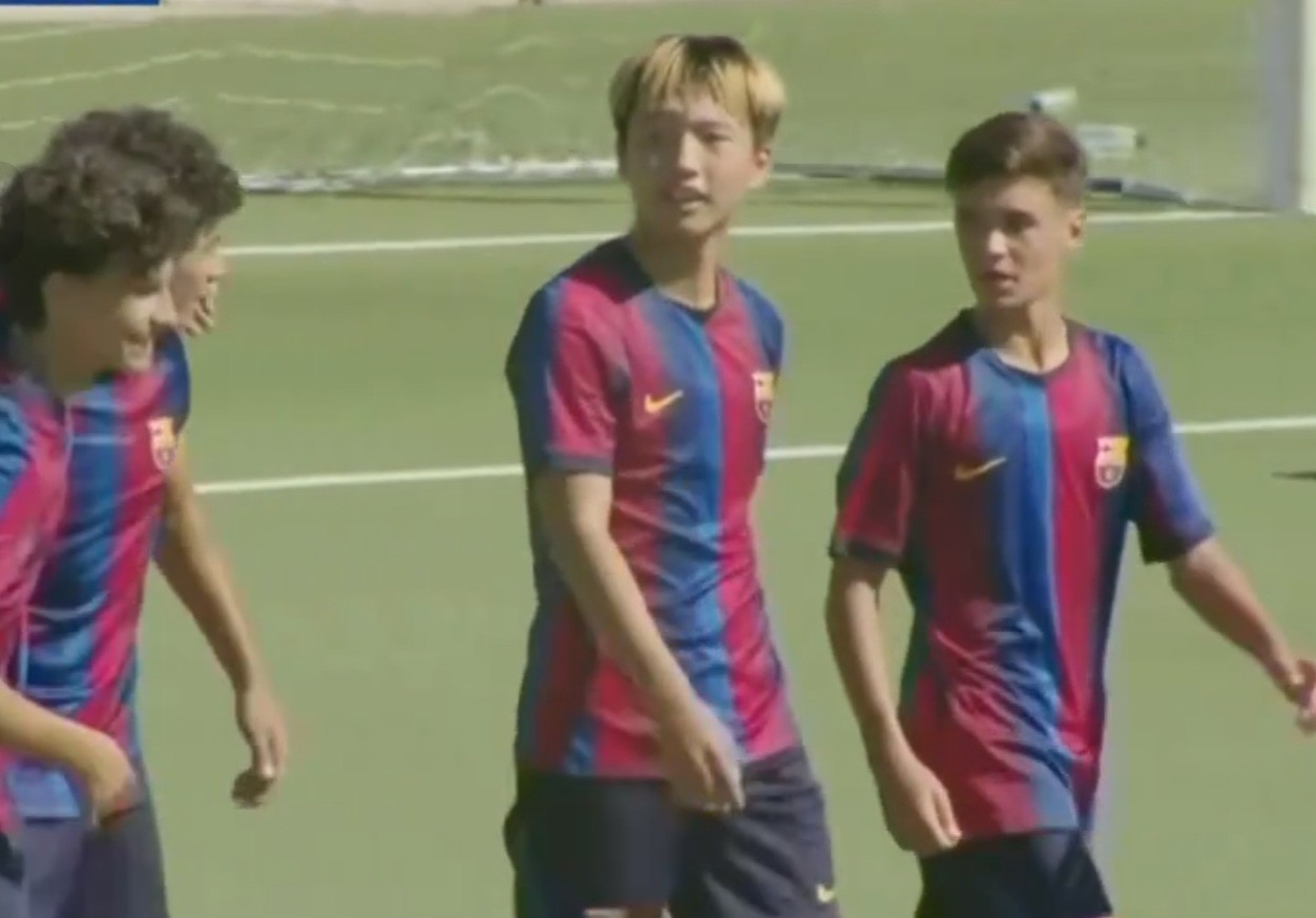 หลี่ ฮ่าวเหยียน ประเดิมสนามให้บาร์เซโลนา U15 พร้อมยิงประตูแรกในเซรีย่า คตาลุญญา
