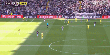 Descanso: Aston Villa 1-1 Brentford, Jackson y Yarmolenka anotan