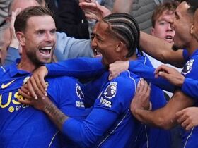 Chelsea 5-1 Bournemouth: Jordan Henderson's stunning strikes help fast-starting Blues to bounce-back win