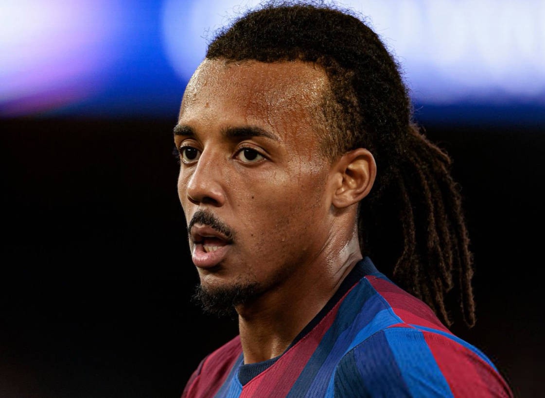 Avec 194 matchs, Koundé dépasse Abidal et devient le joueur français le plus capé de l'histoire du Barça