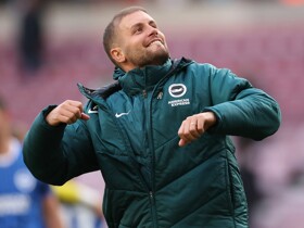Hurzeler thrilled by Brighton's response to Struijk red card