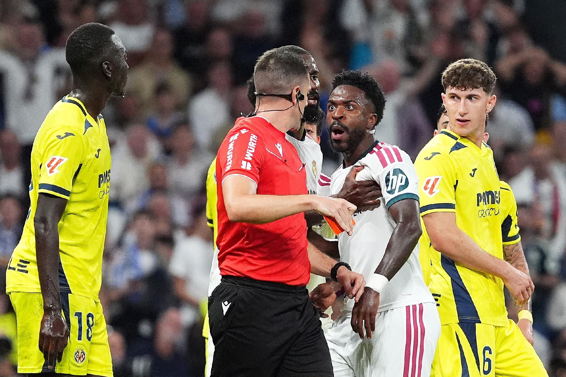 Vinicius droht El Clásico zu verpassen, falls sein Vergehen als Gewalttat eingestuft wird