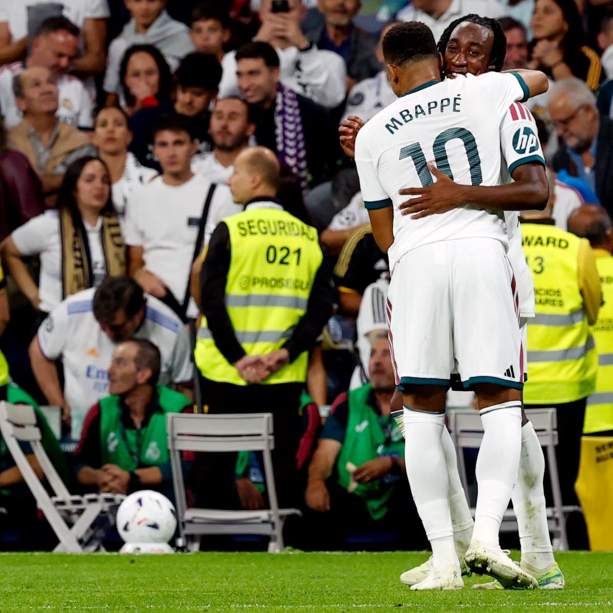 Diomande saca del apuro a Mou