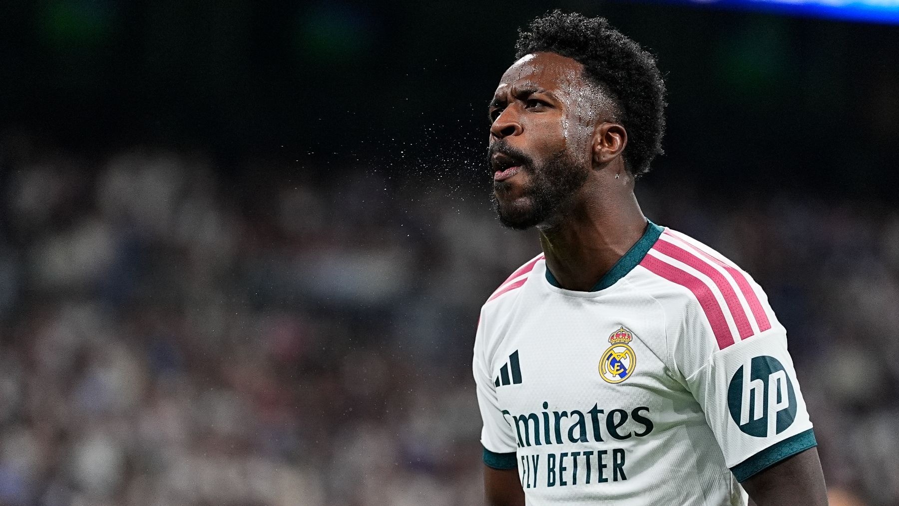 Truyền thông Tây Ban Nha: Real Madrid tin Vinicius không cố tình giật tóc, dự kiến bị cấm thi đấu 3 trận