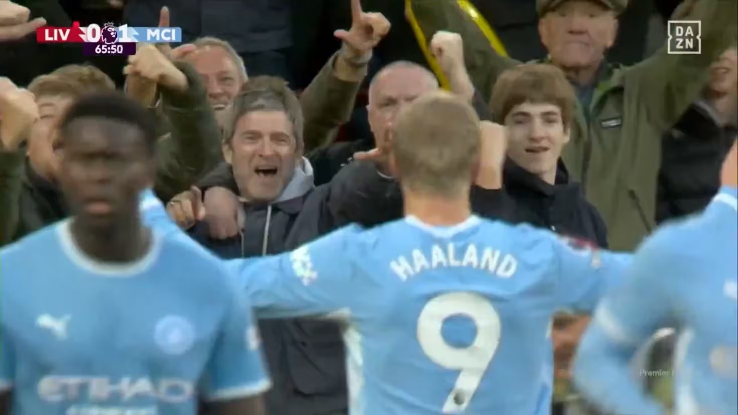 Tras una de las previas más calientes, aparece Haaland y silencia Anfield con este golazo: atentos... ¡a su pa