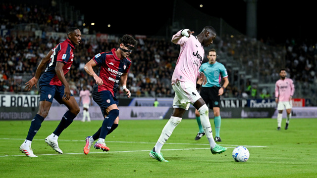 Cagliari 1-1 Juventus: Kolo Muani's first league goal rescues visitors