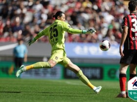 具圣润：现在韩国国家队的情况似乎并不太好，需要调解的人