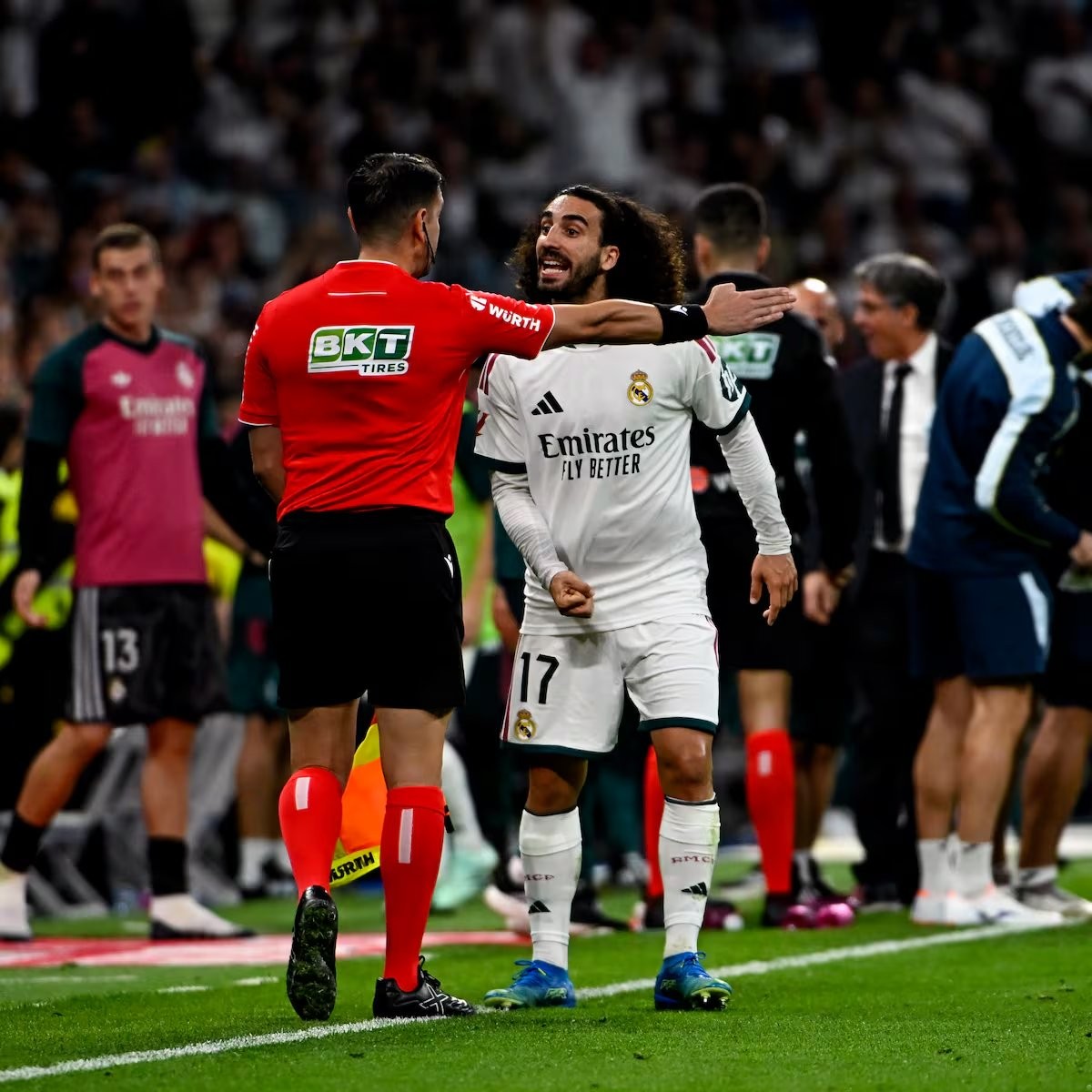 Cucurella: “Espero que si me tocan el pelo saquéis roja”