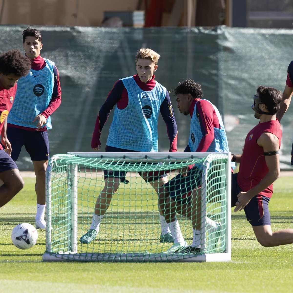 Flick, con los mismos que golearon al Getafe