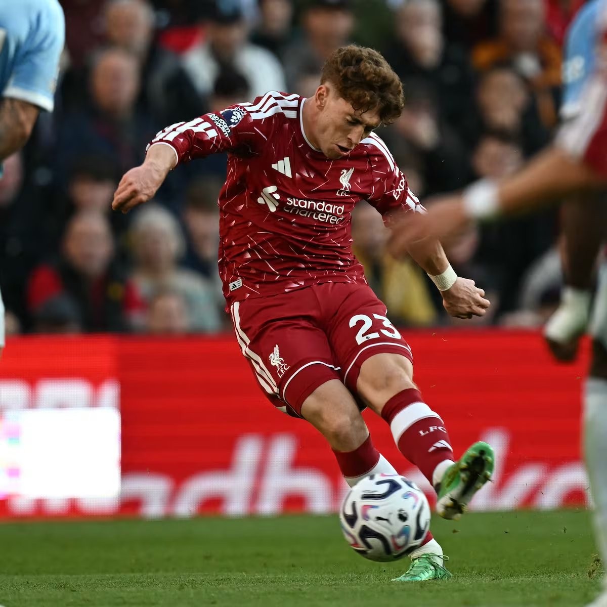 Carragher: “Víctor Muñoz rindió mejor que esos jugadores de 100 millones...”