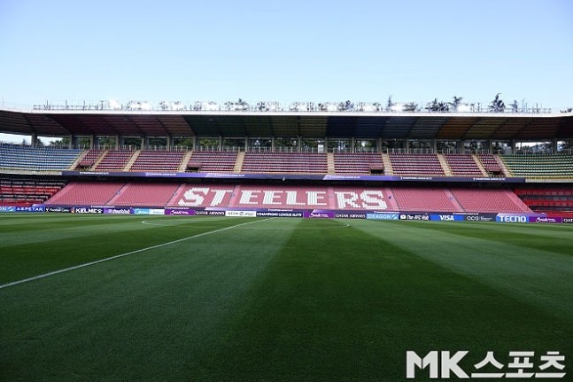 Dopo due mesi, il Pohang Steelers torna a casa nello stadio rinnovato