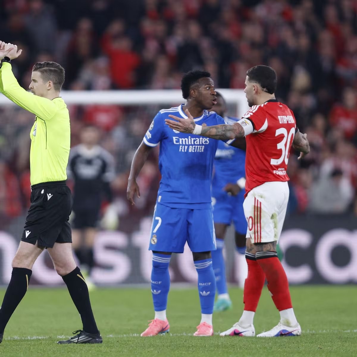 Los franceses Letexier y Turpin dirigirán al Real Madrid y al Betis
