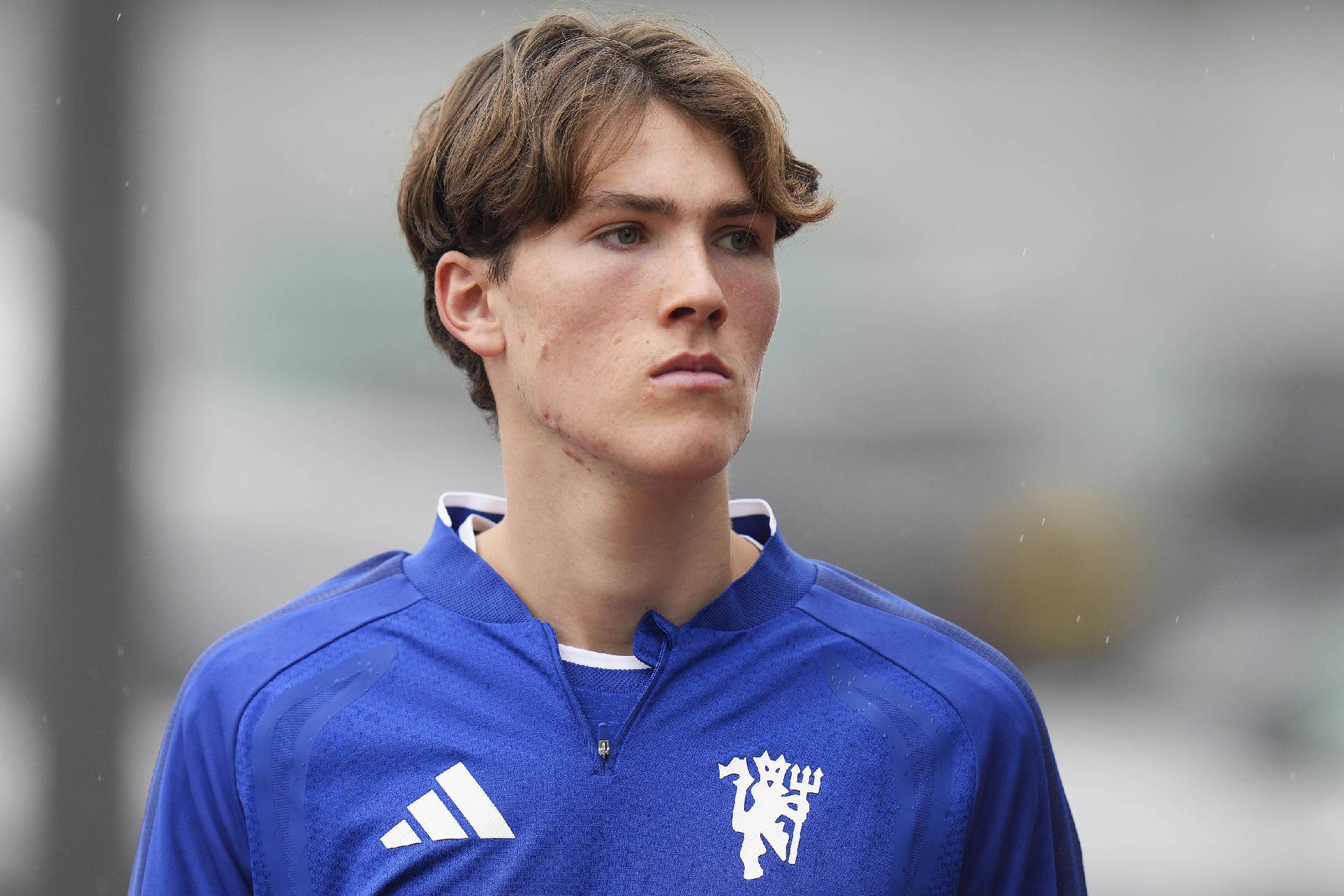 記者：18歳のアマーがマンチェスター・ユナイテッドのトップチームとしてアトレティコ・マドリー戦のスペイン遠征に帯同