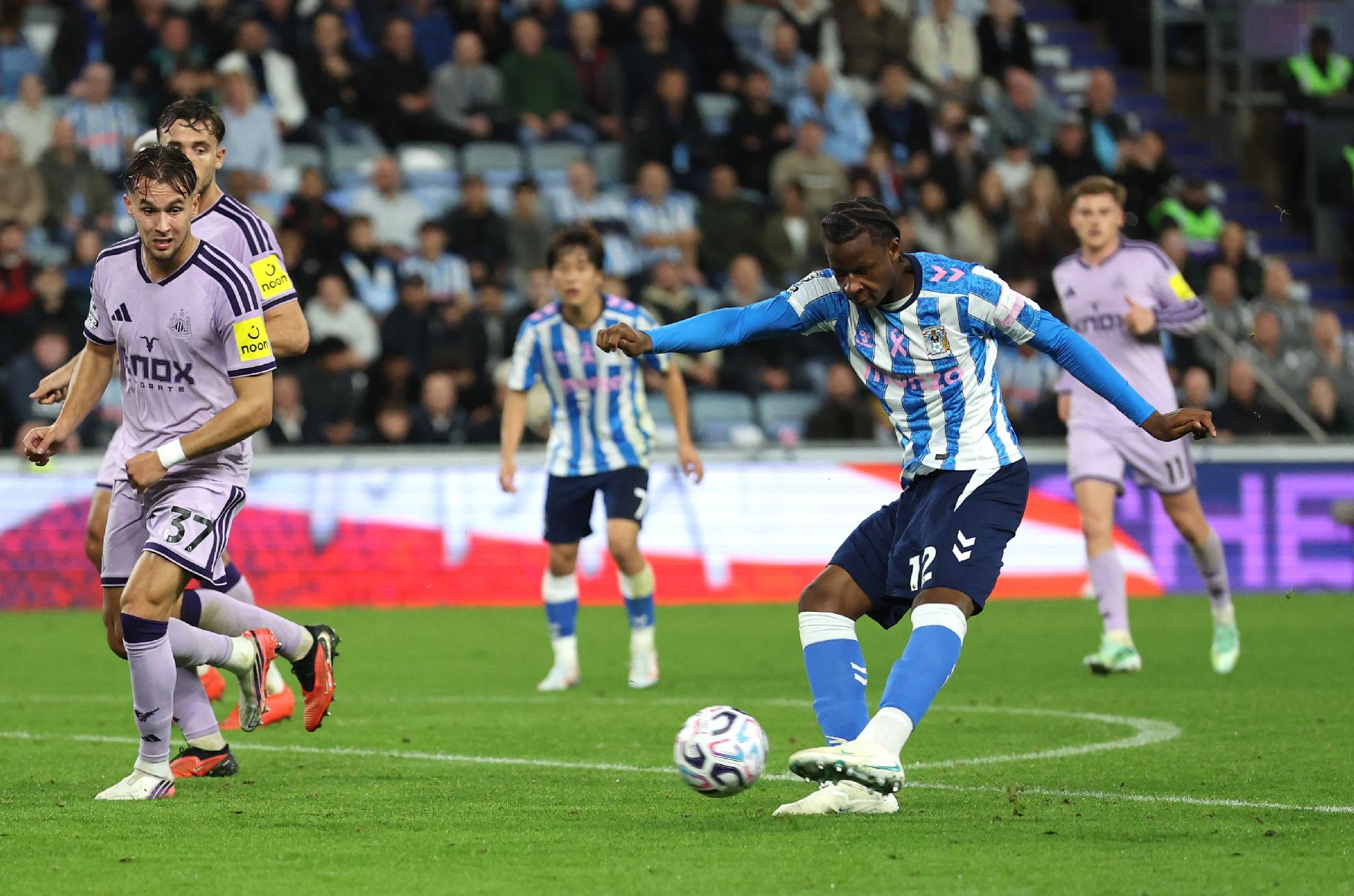 Lampard guides Coventry to back-to-back wins, level with Manchester United on table