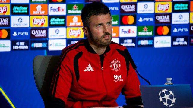 Carrick: Man Utd must learn to 'love' pressure