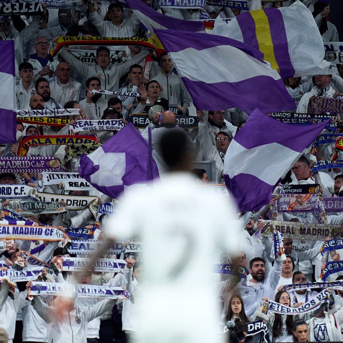 ¿Cuánto cuesta ser aficionado? La factura del fútbol, 20 años después