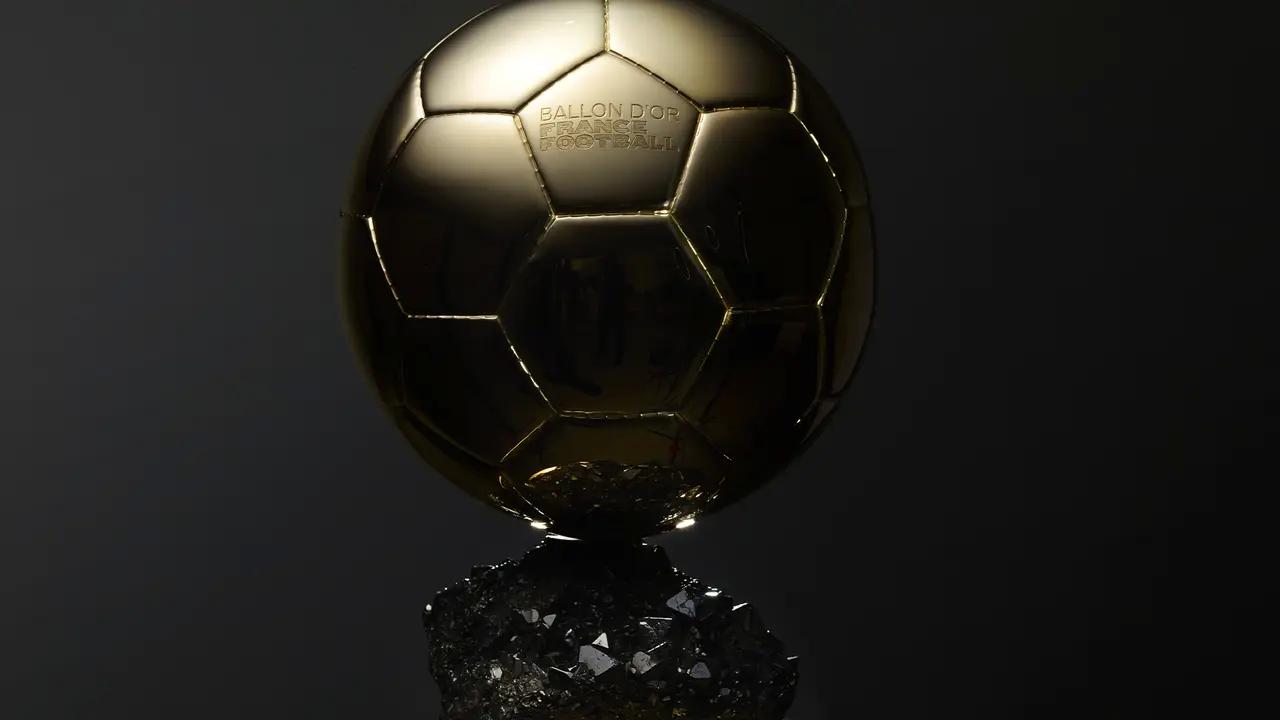 Periodista: Messi asistirá a la gala del Balón de Oro para entregar el premio en persona