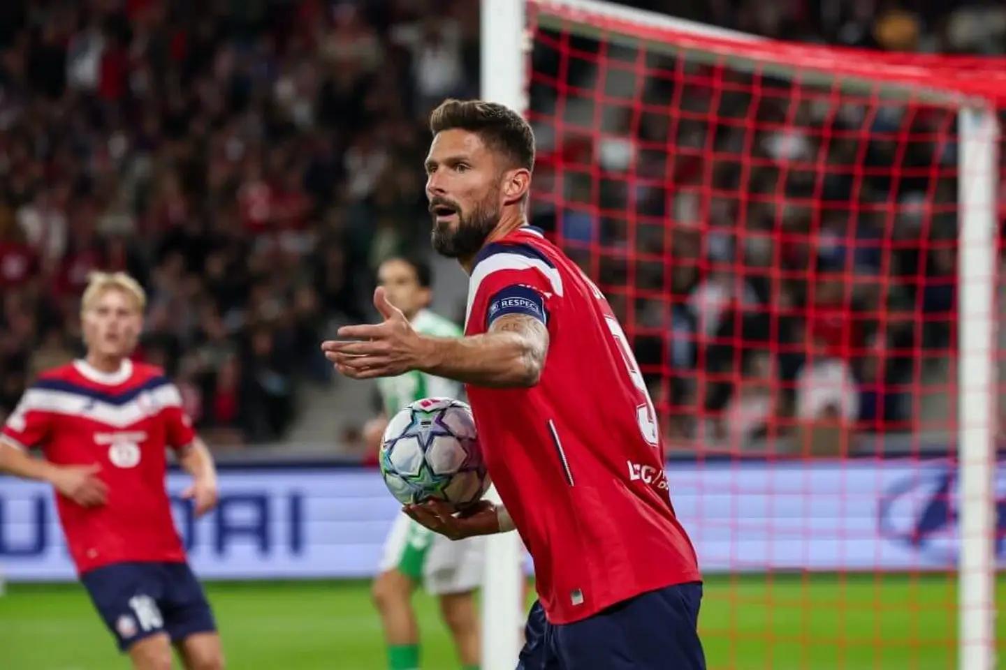 TA: Giroud recibió reconocimiento años después de dejar el Arsenal