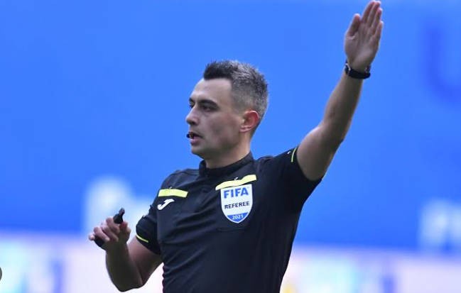 Offiziell: Der rumänische Schiedsrichter Feșnic pfeift das Europa-League-Spiel zwischen FC Salzburg und AC Mailand