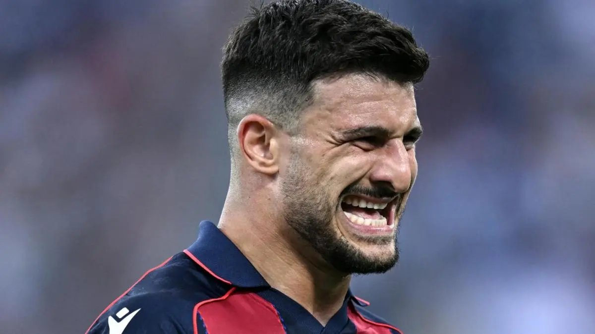 Corriere della Sera: Orsolini rischia 3 settimane di stop per strappo al flessore, salta l'Inter