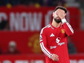 Man United handed ominous Bruno Fernandes warning as Wayne Rooney makes statement