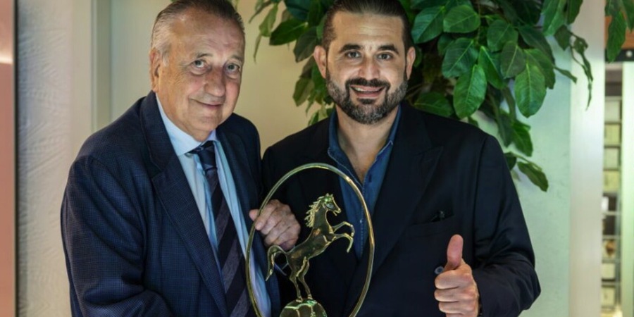 Corriere dello Sport: Napoli presenteia Villarreal com escultura antes do jogo da Liga dos Campeões
