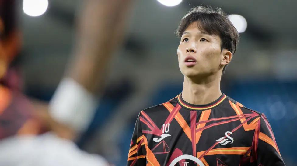 Millwall vs Swansea City: Match Halted for 7 Minutes Following Racist Abuse Toward Um Ji-sung