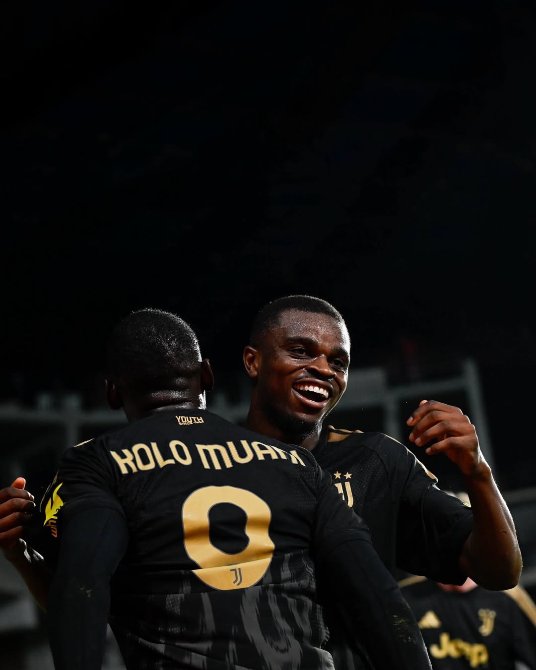 Kalulu celebra 100 jogos pela Juve: "Centésimo jogo, coroado com uma vitória"
