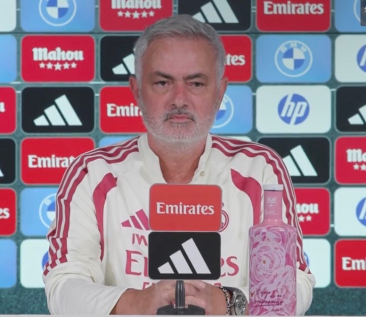 Mourinho: Wäre ich Vinicius, hätte ich Real Madrid verlassen, aber er blieb aus Loyalität